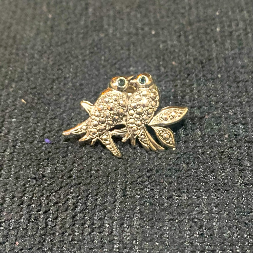 Vintage Avon Marcasite Lovebirds Brooch Pin Bird Rhinestone Love Birds